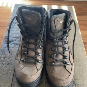 Lowa Renegade Hiking Boots